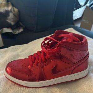 Jordan 1 Midsize Pomegranate Women’s